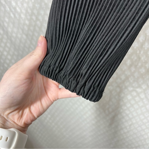 Zara Black Pleated Cinch Waist Long Sleeve Maxi Dress - Picture 3 of 6